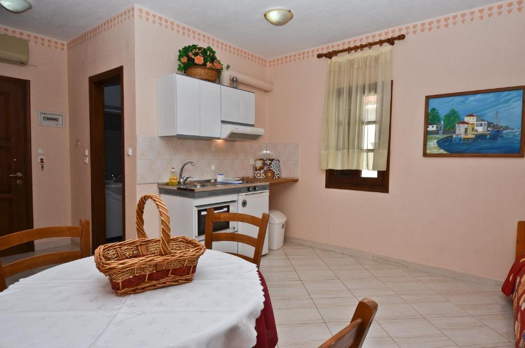 Aris Junior Studio & Apartments Neo Klima Quarto foto